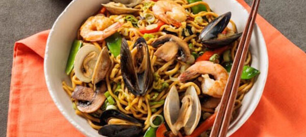 Lo Mein with Clams and Mussels