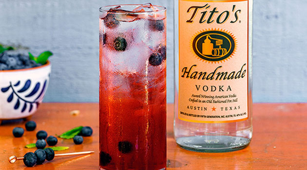 Tito's Berry Sparkler