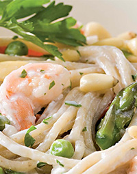 Creamy Garilc Pasta with Shrimp & Vegetables