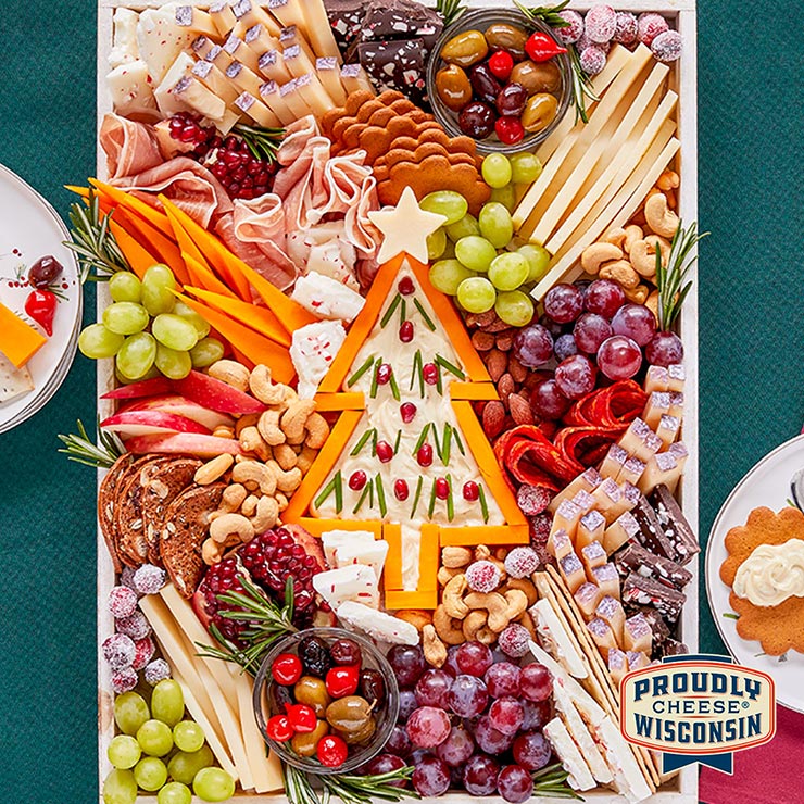 Tree Holiday Cheese Board